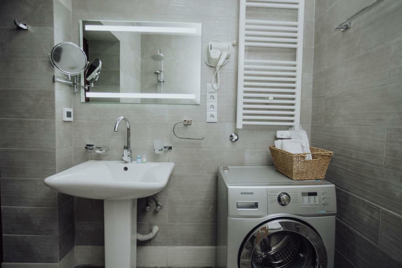 Larda Hotel Mestia Luaran gambar